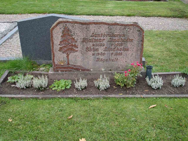 Grave number: FN C    12, 13