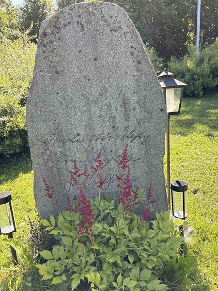 Gravnummer: SÄ URN   111