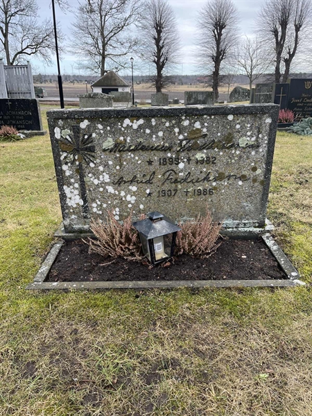 Grave number: HA E    22, 23