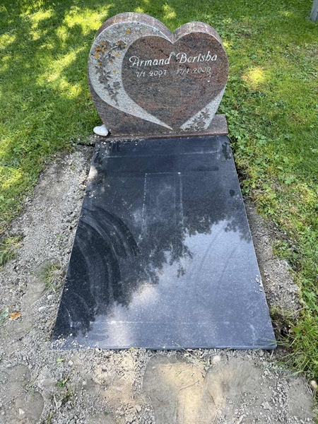 Grave number: 2 06    14b