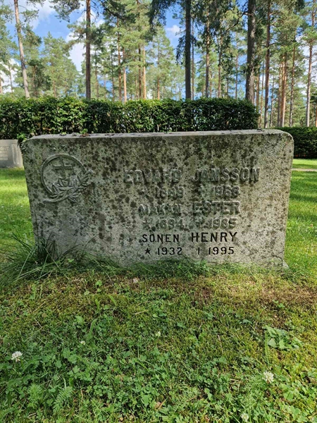 Grave number: 1 KV.4   297-298