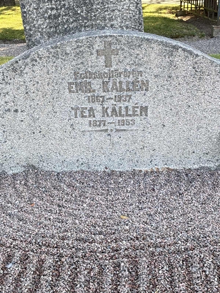 Grave number: 33 5   106