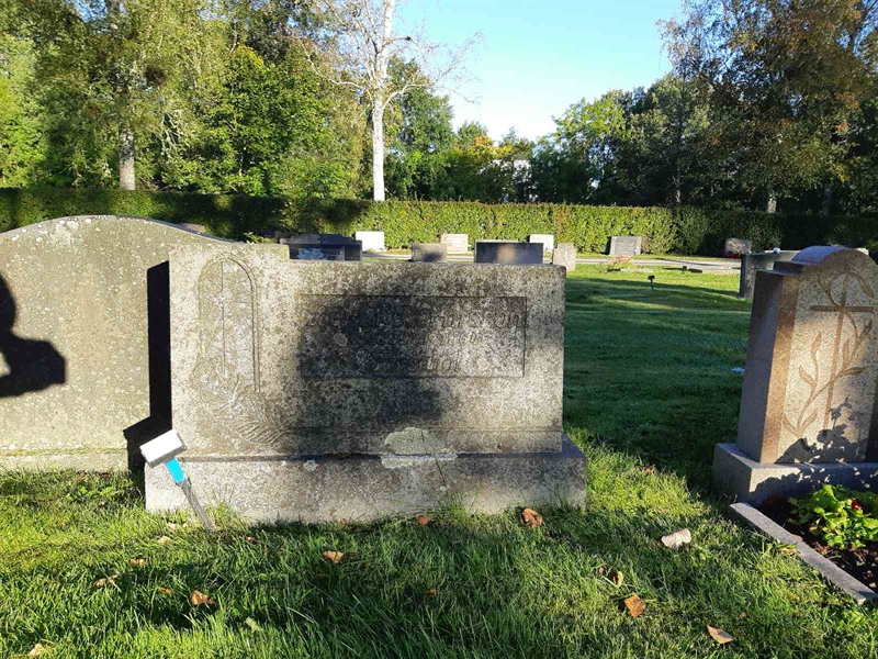 Grave number: Fr 7   400