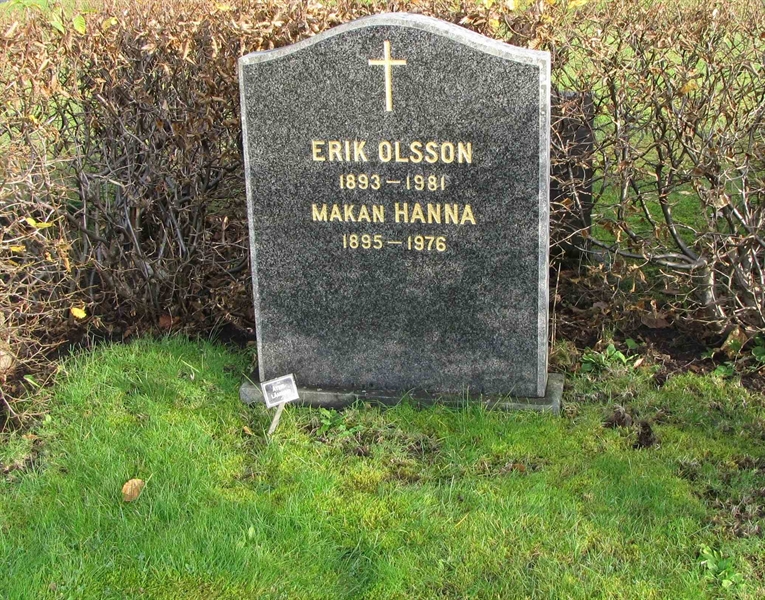 Grave number: HN EKEN   471, 472