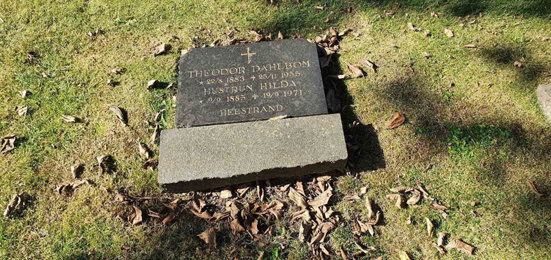 Grave number: SG 02   385, 386