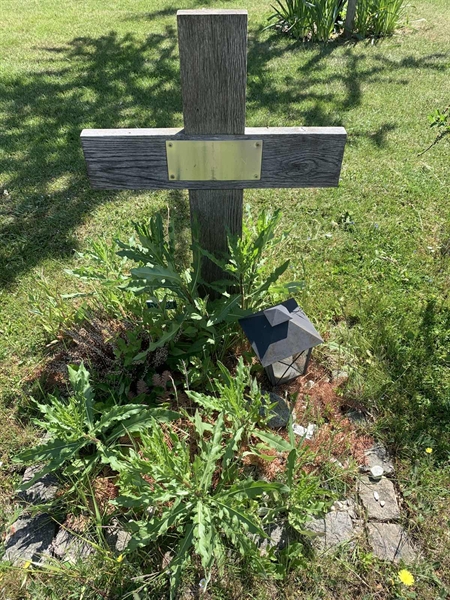 Grave number: R 07    99