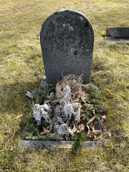 Grave number: Ärt 44 15 278