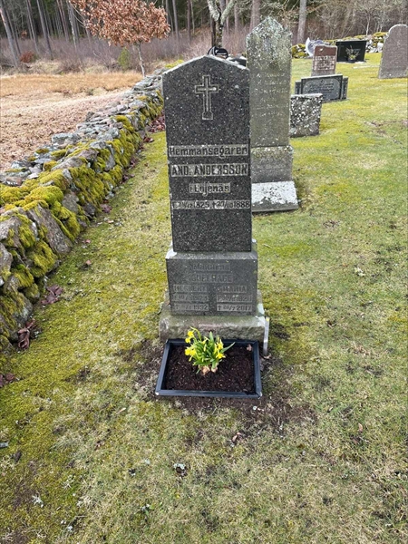 Gravnummer: 4 G   127