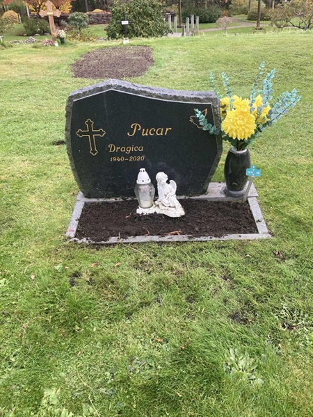 Gravnummer: 1 3 M/O    48