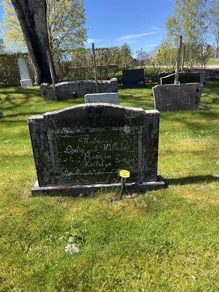 Grave number: 3 Ga 03    21-22