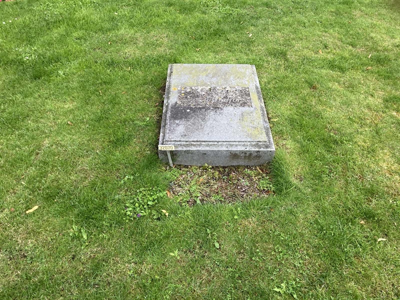 Grave number: Ö 32i    62, 63