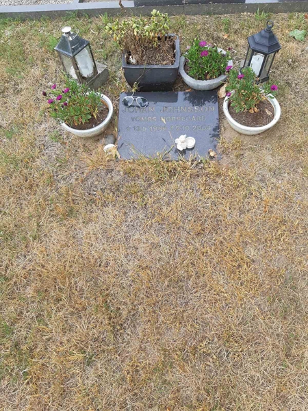Grave number: VO D    10