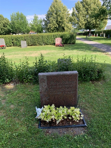 Grave number: 1 ÖK   63-64