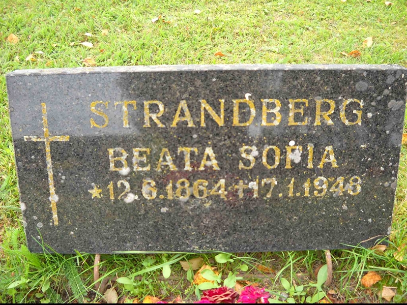 Grave number: 3 MB 12 66