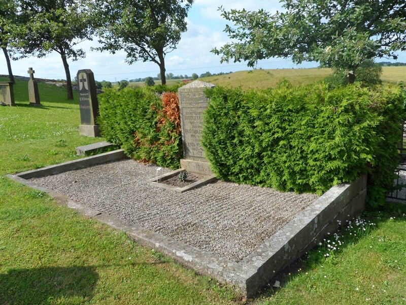 Grave number: ÖV A    11