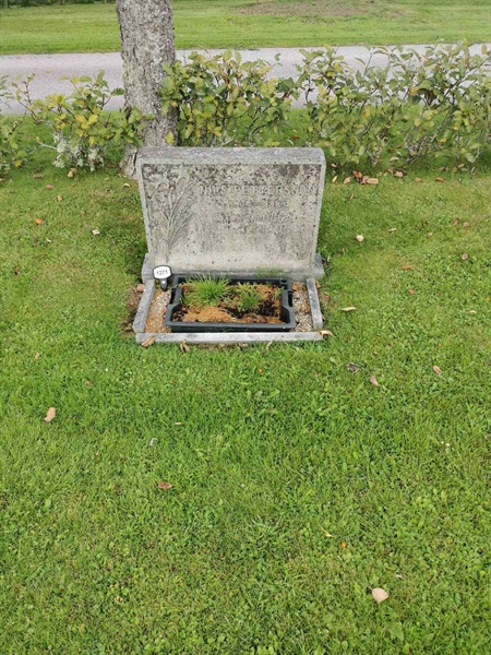 Grave number: F NYA  1371