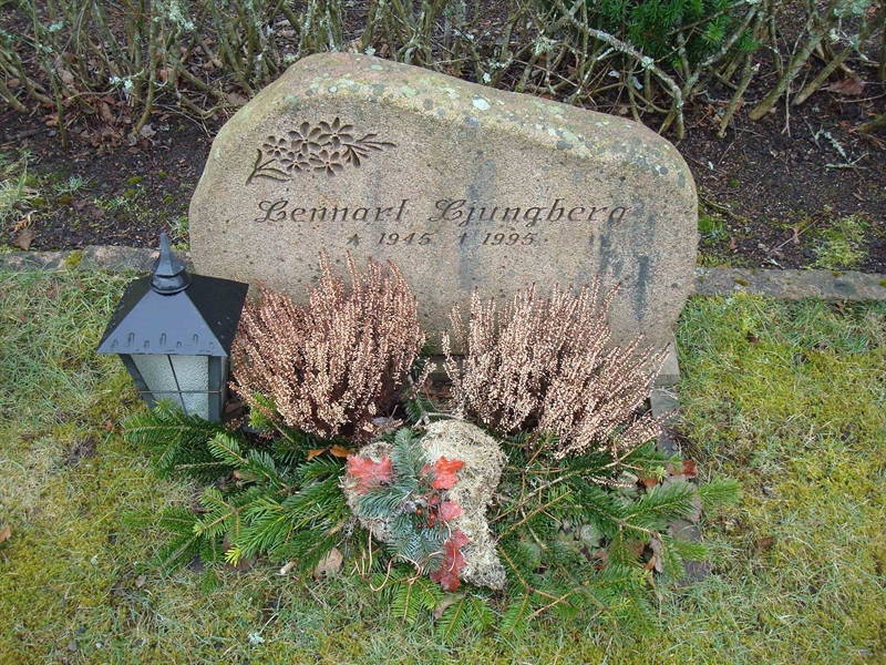 Grave number: BR F    14