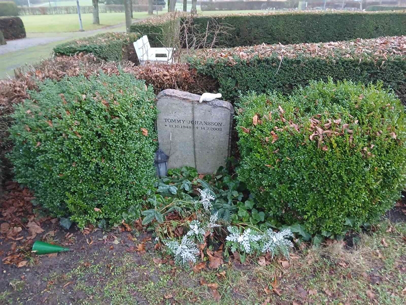 Grave number: FE D    62, 63