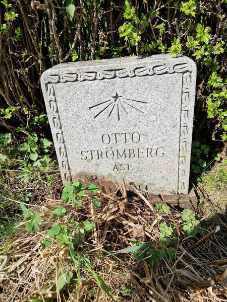 Grave number: 501 17 3276