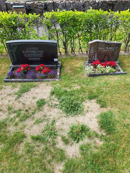 Grave number: Jä 07    11-12