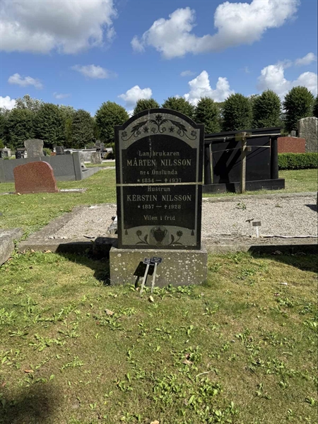 Grave number: ON D   128, 129
