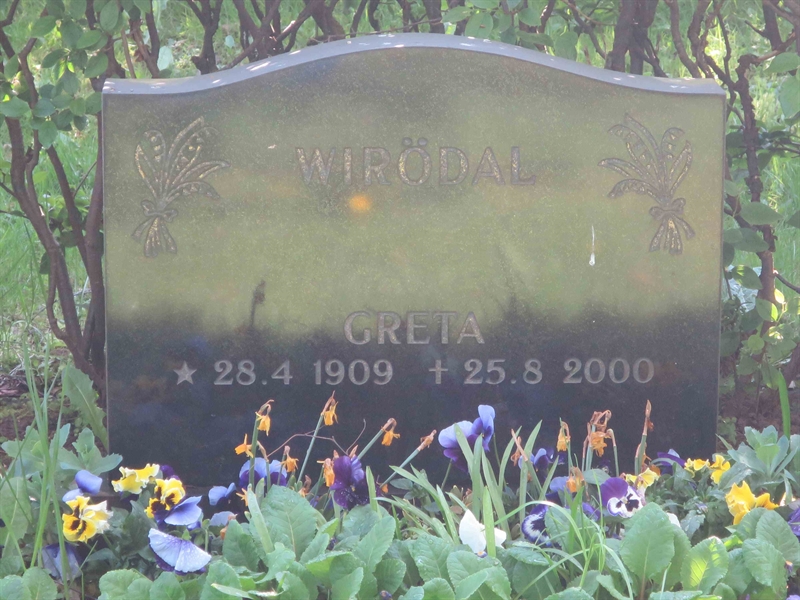 Grave number: HÖB 68   109