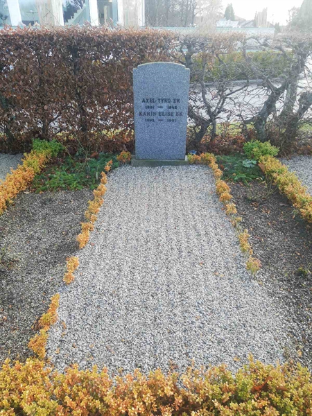 Grave number: NK D    25
