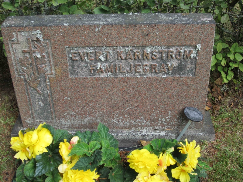 Grave number: MF 6    89-90