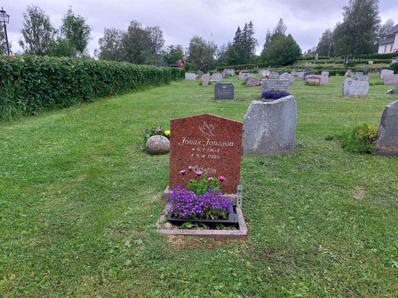 Grave number: FÖ 7   124