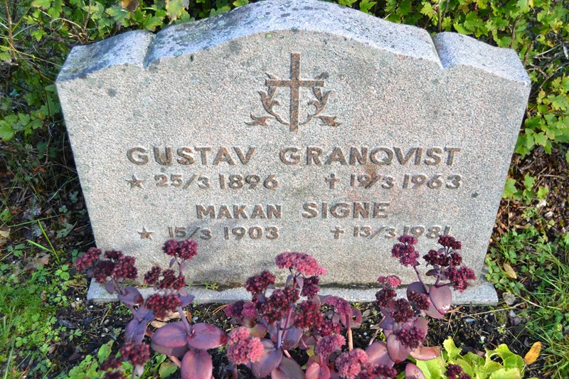 Grave number: 4 I   358