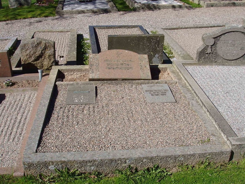 Grave number: VÄ 02   362, 363