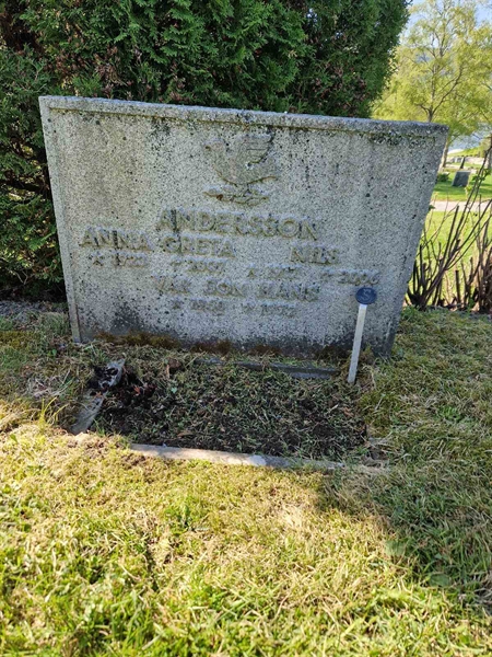 Grave number: 501 25 5053-5055
