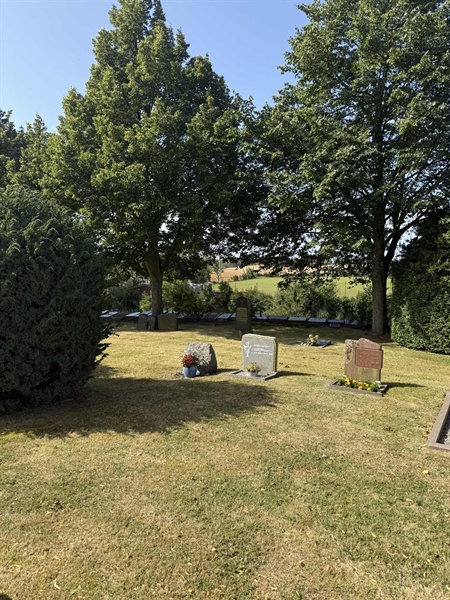 Grave number: SP A 135, 136