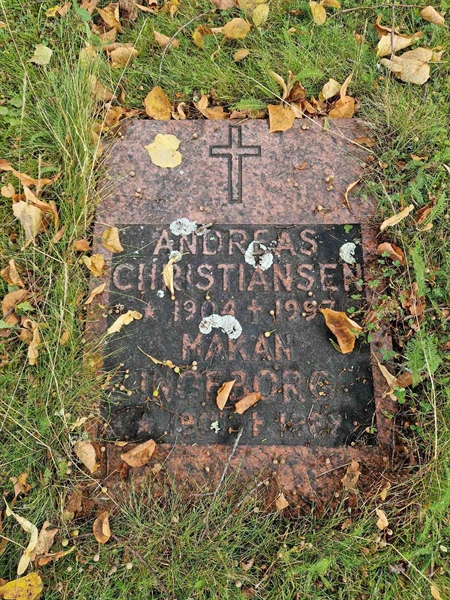 Grave number: 1 GL.4    70