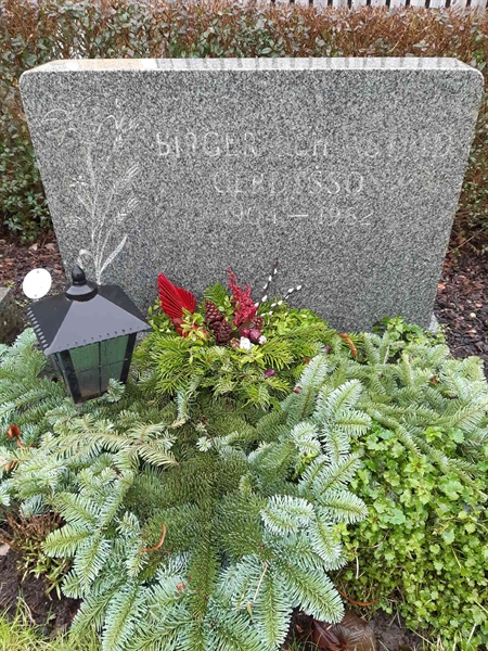 Grave number: NS U     43