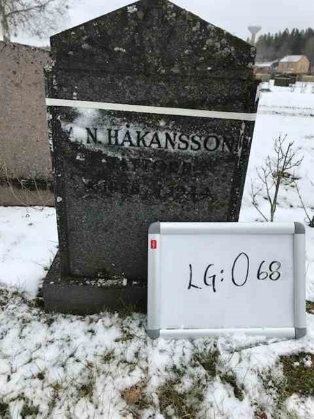 Grave number: LG O    68