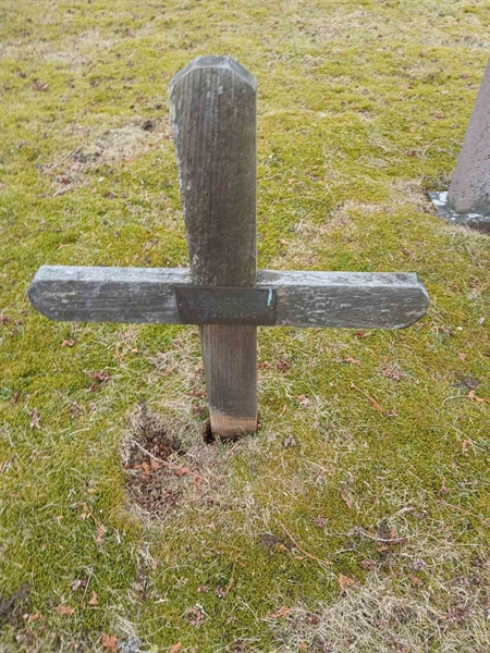 Gravnummer: 2 8  143