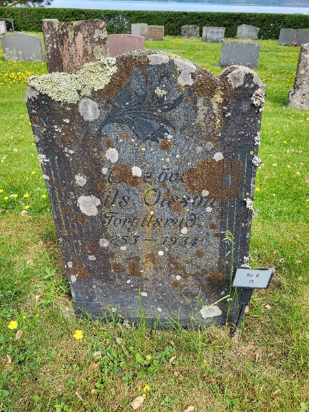 Grave number: kö 01 06    21