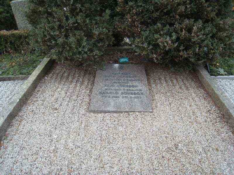 Grave number: VK III   109