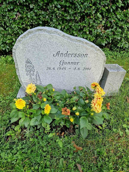 Grave number: 1 KV16    92-93