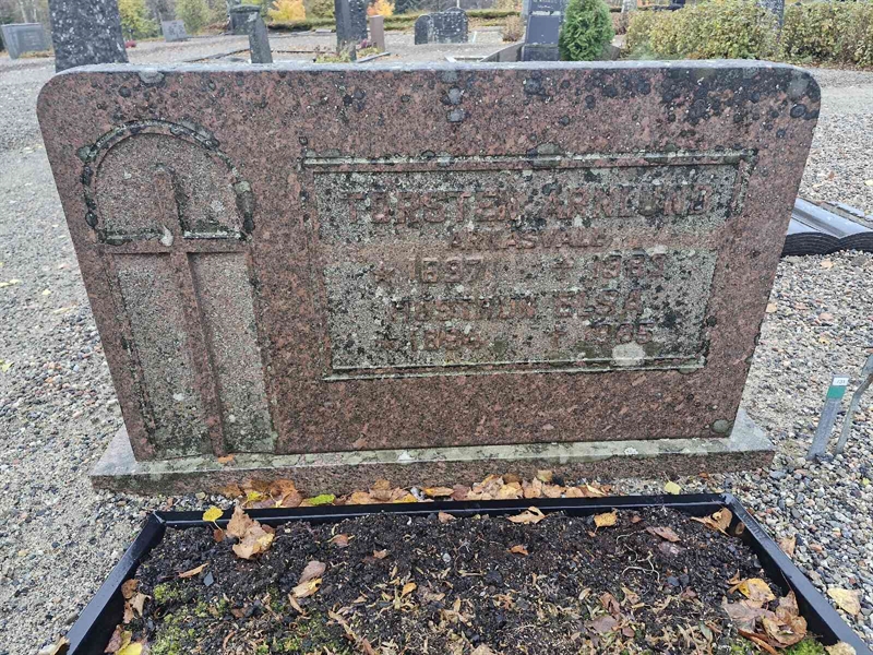 Grave number: AK A   731-733