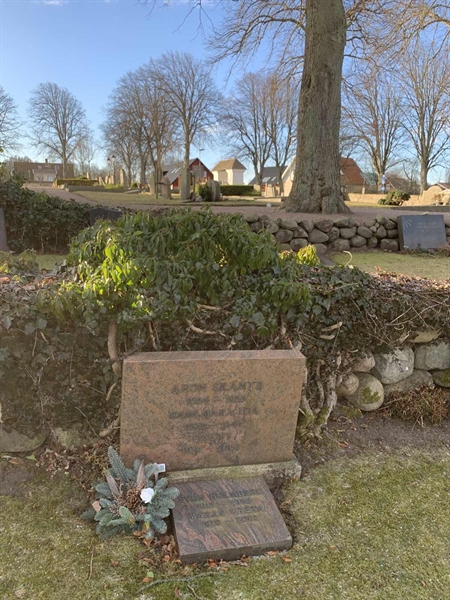 Grave number: SÖ F    66, 67