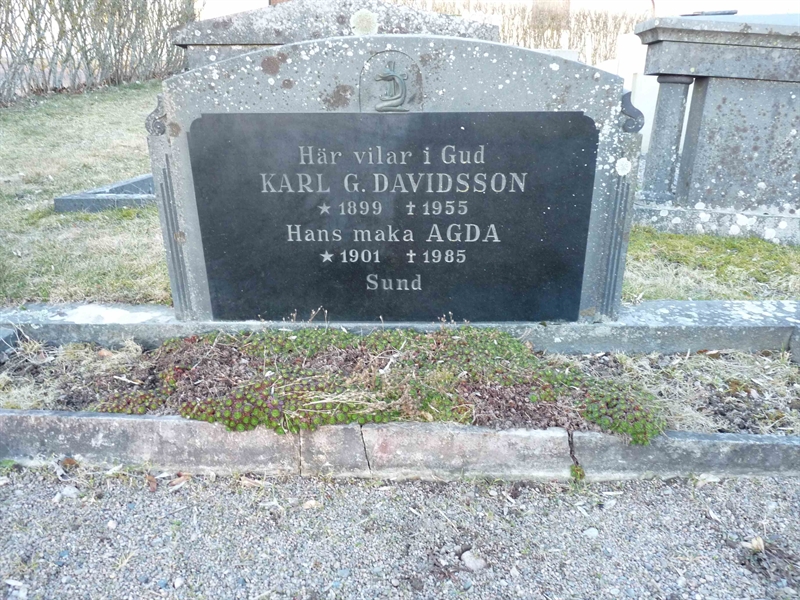 Grave number: JÄ 4   10