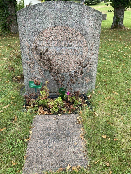 Grave number: 1 GL.4    18