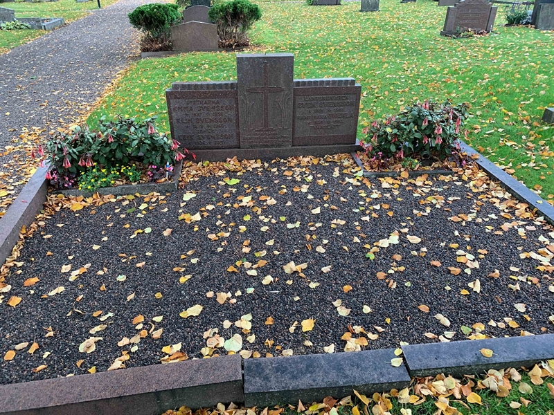 Grave number: Lå N C   806, 807