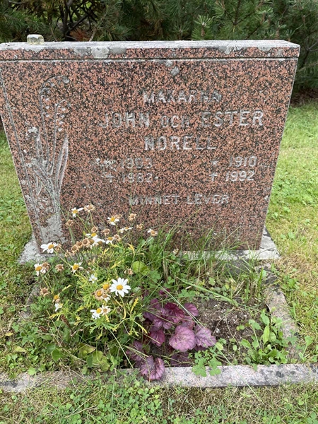 Grave number: 1 U5   106