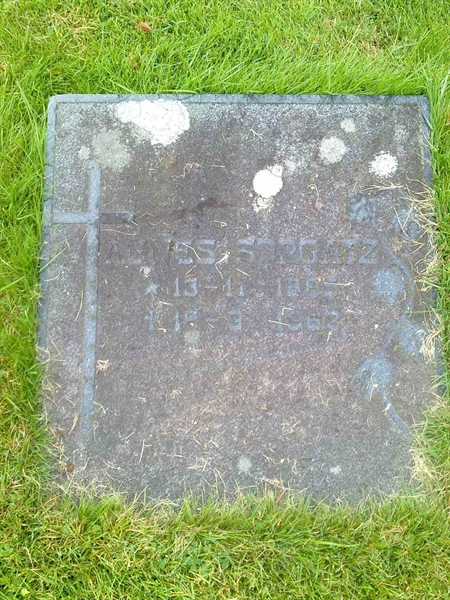 Grave number: KA 03    18