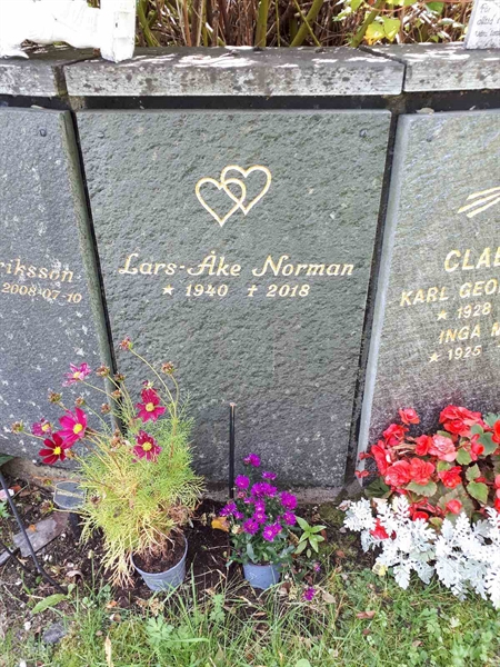 Hautatunnus: GK U 4   329