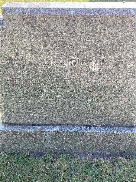 Grave number: EK C 1    36