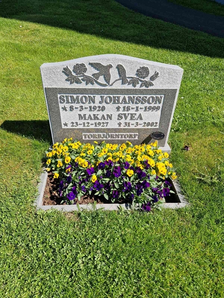 Grave number: 04 D   70